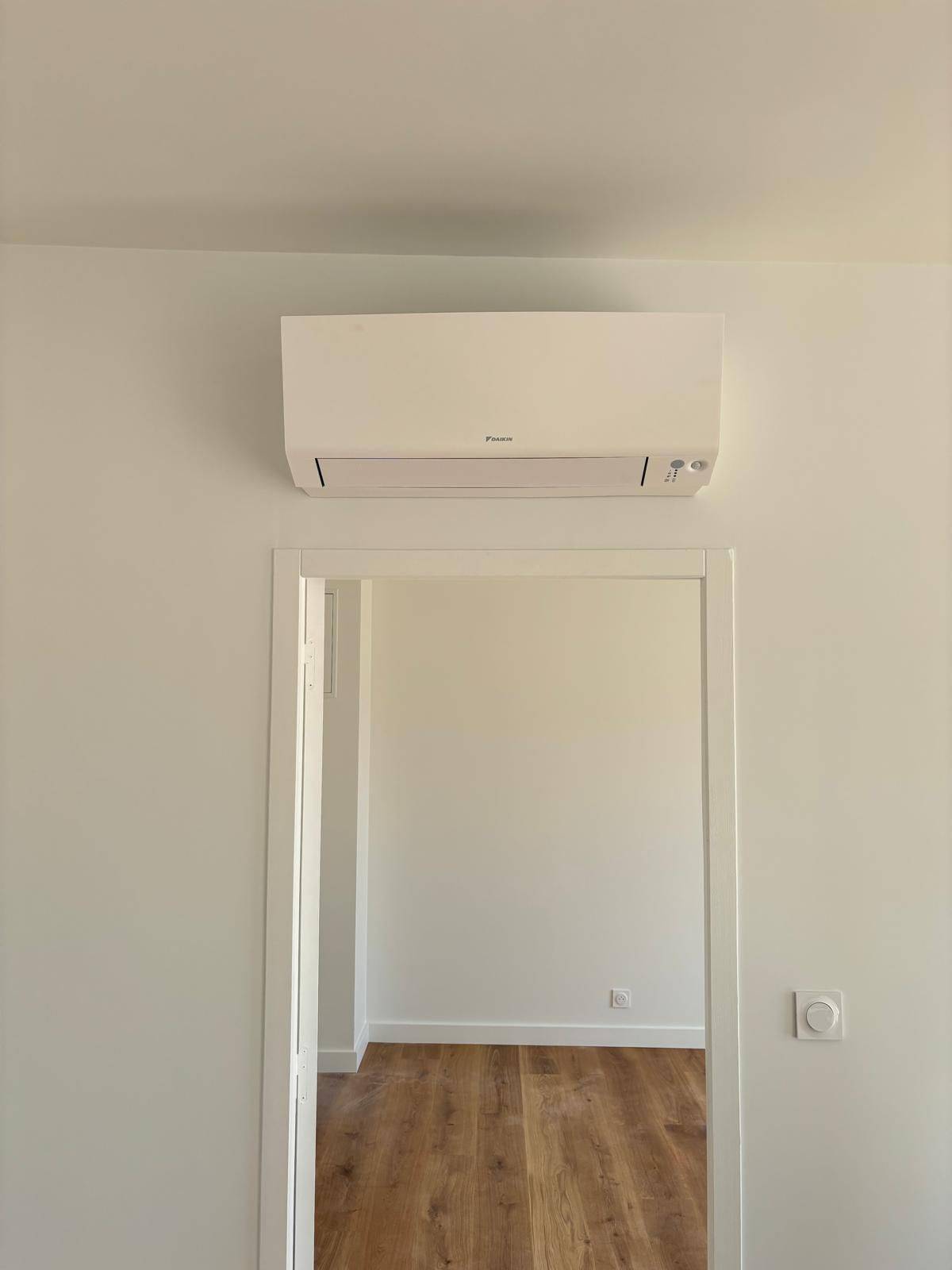 Où acheter une pompe à chaleur air-air réversible de marque Daikin ? Chez Pedrosa Energie à Ambarès-et-Lagrave (33)