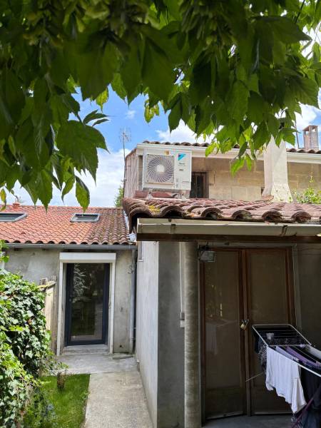 Devis pour faire installer un chauffage réversible DAIKIN dans une maison ancienne Eysines près de Bordeaux