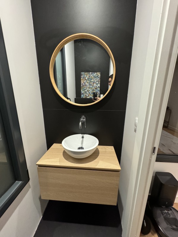  Installation neuve de plomberie avec une salle de bain et deux salle d’eau dans une maison à Bouliac en Gironde.